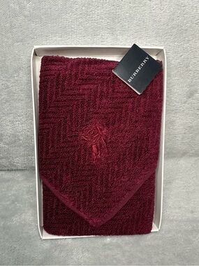 Burberry Burgundy Logo Washcloth NWT in Gift Box 13x13 Luxury Cotton